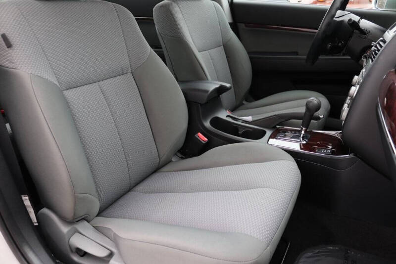 2010 Mitsubishi Galant ES