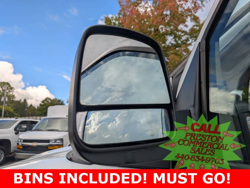 2025 Chevrolet Express 2500