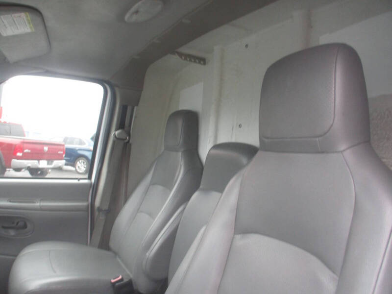 2011 Ford E-Series E-450 SD