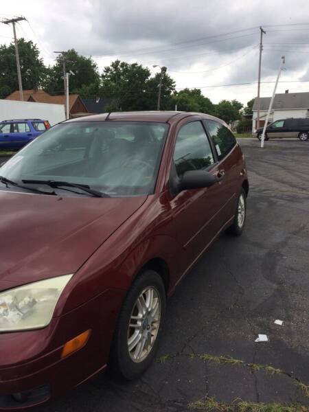 2007 Ford Focus for sale at Mike Hunter Auto Sales in Terre Haute IN