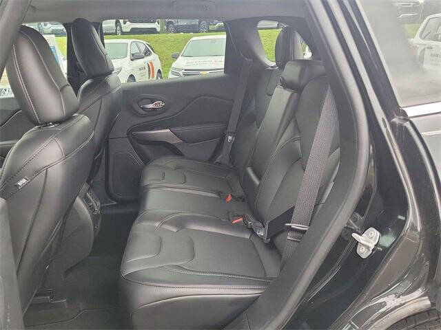 2021 Jeep Cherokee Latitude Lux