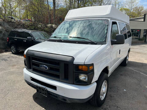 2011 Ford E-Series for sale at Charlie's Auto Sales in Quincy MA