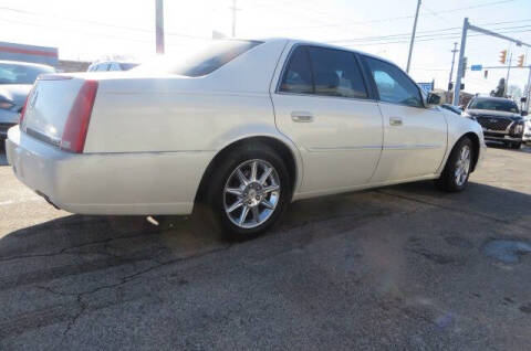 2010 Cadillac DTS Luxury Collection