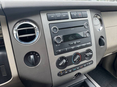 2011 Ford Expedition XLT