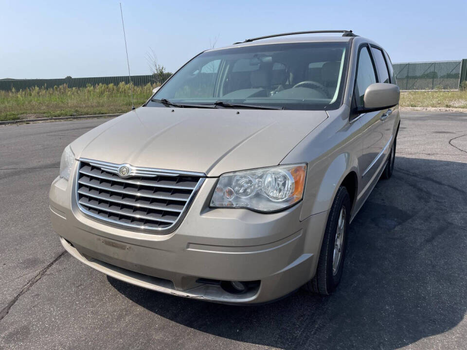 2009 Chrysler Town and Country for sale at Twin Cities Auctions in Elk River, MN