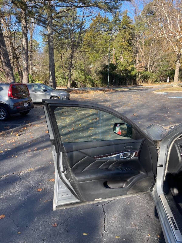 2015 Infiniti Q70 3.7