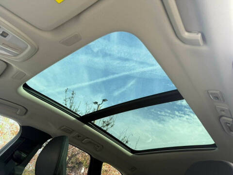 2025 Volvo XC60 B5 Plus Dark Theme