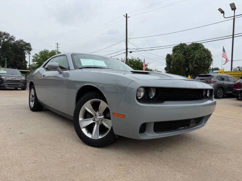 2021 Dodge Challenger SXT