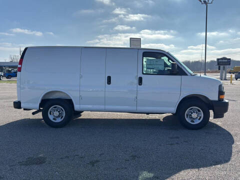 2025 Chevrolet Express 2500