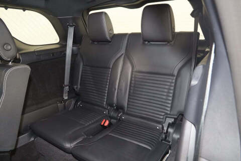 2023 Land Rover Discovery P360 S R-Dynamic