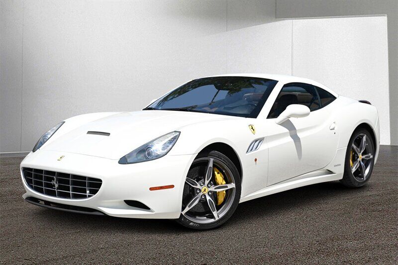 2014 Ferrari California 18