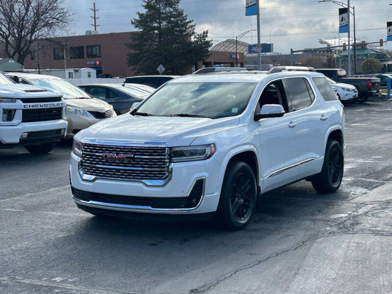 2022 GMC Acadia Denali