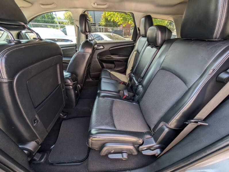 2018 Dodge Journey Crossroad