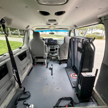 2011 Ford E-350