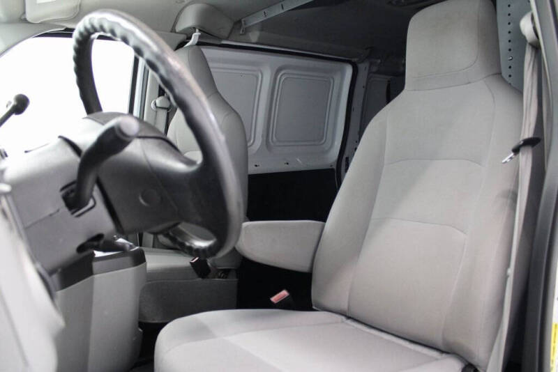 2013 Ford E-Series E-350 SD