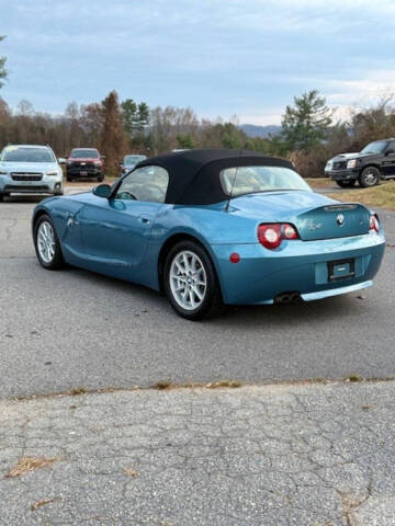 2005 BMW Z4 2.5i