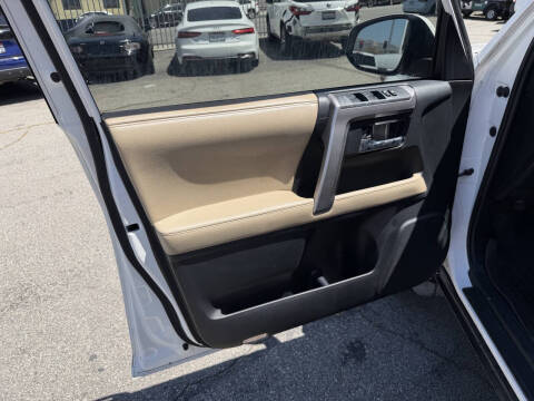 2016 Toyota 4Runner SR5