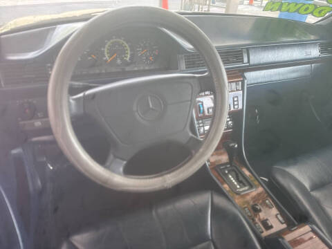 1995 Mercedes-Benz E-Class E 320