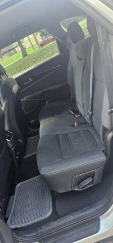 2017 Kia Sorento LX