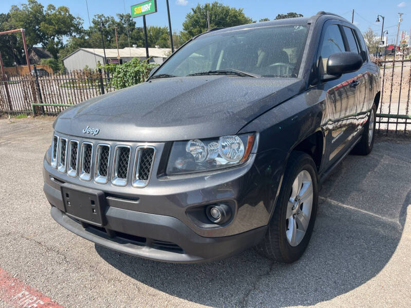 2017 Jeep Compass Sport photo 2