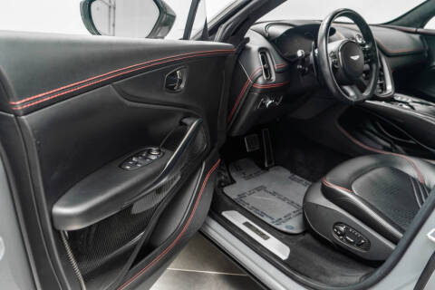 2022 Aston Martin DBX