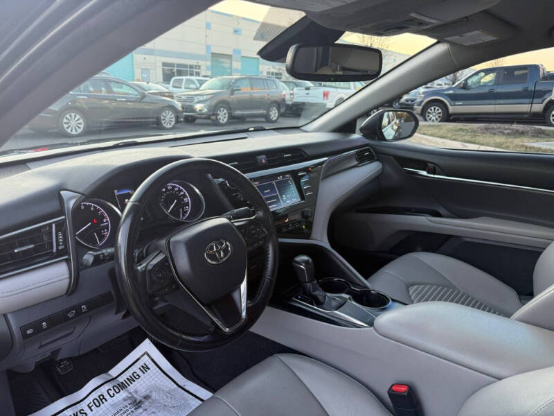 2019 Toyota Camry SE