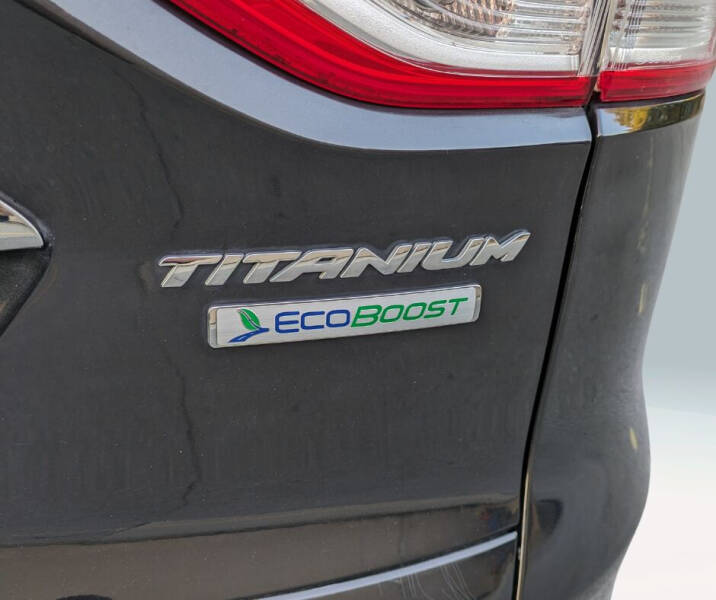 2014 Ford Escape Titanium photo 9