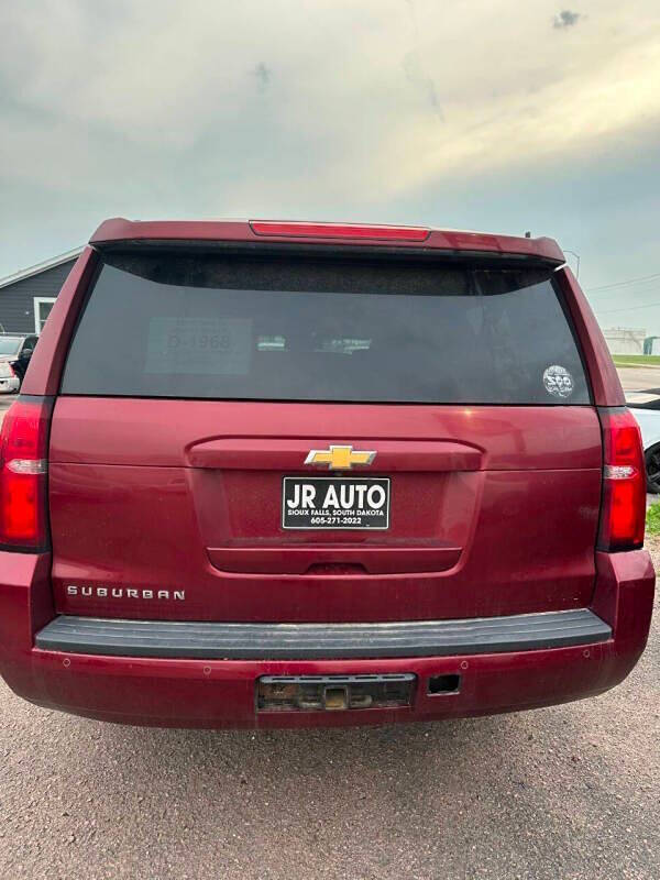 2016 Chevrolet Suburban LT