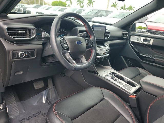 2023 Ford Explorer ST-Line