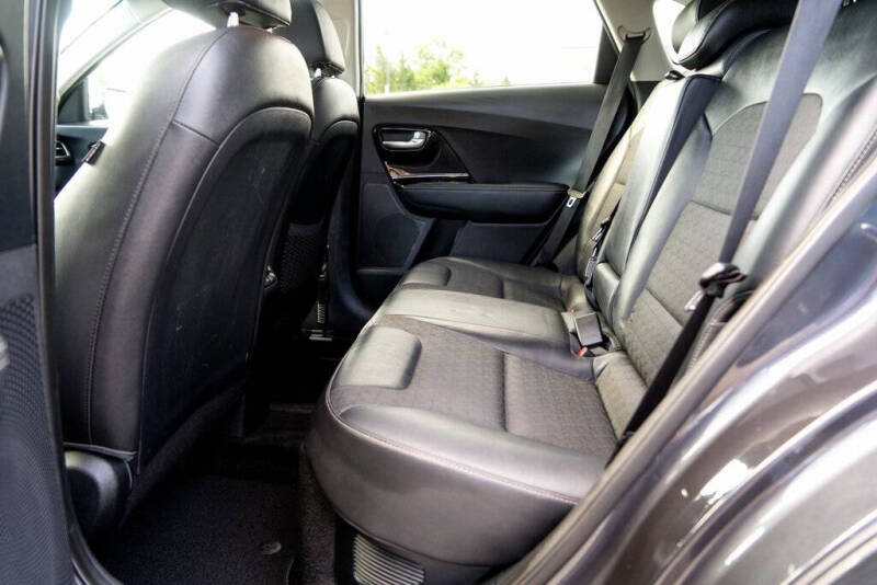 2019 Kia Niro S Touring