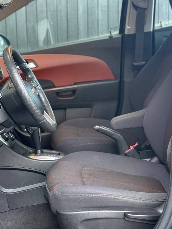 2013 Chevrolet Sonic LT Auto