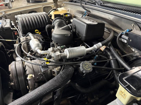 2000 Cadillac Escalade