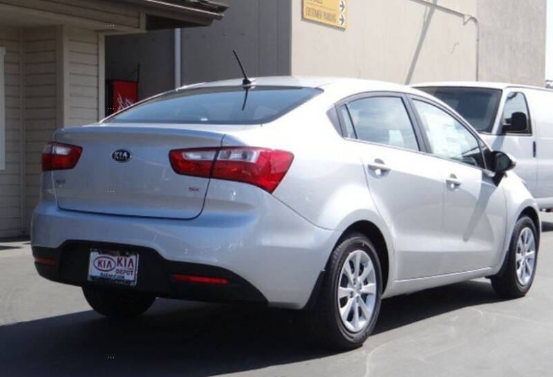 2014 Kia Rio LX photo 4