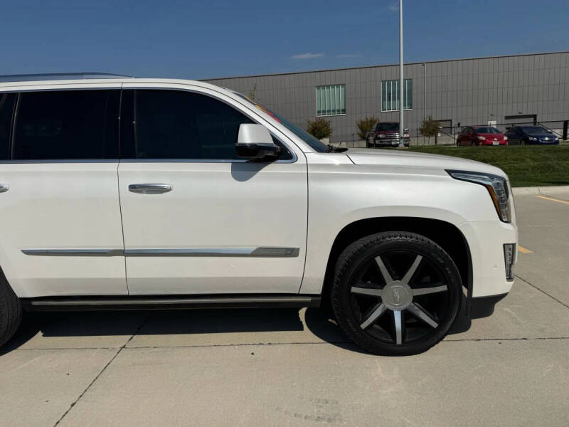 2017 Cadillac Escalade Premium Luxury