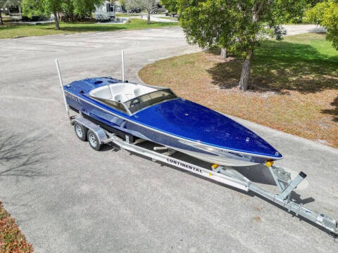 1994 Donzi Marine Classic 22