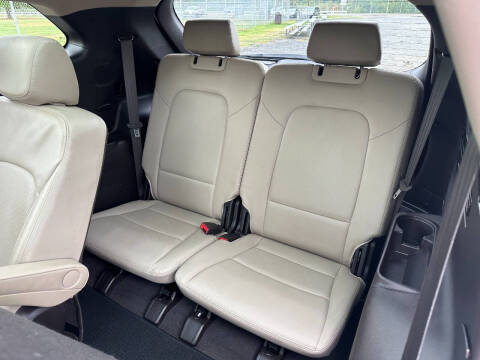 2017 Hyundai Santa Fe Limited Ultimate