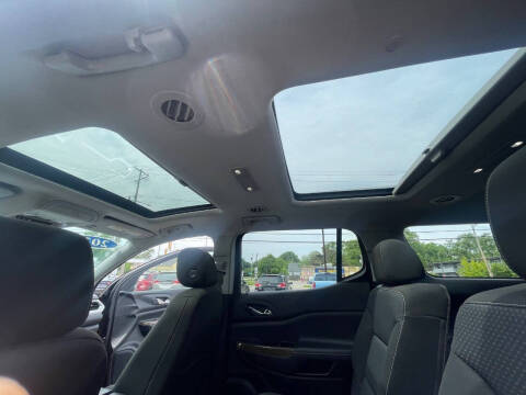 2022 GMC Acadia SLE