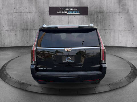 2016 Cadillac Escalade Luxury Collection