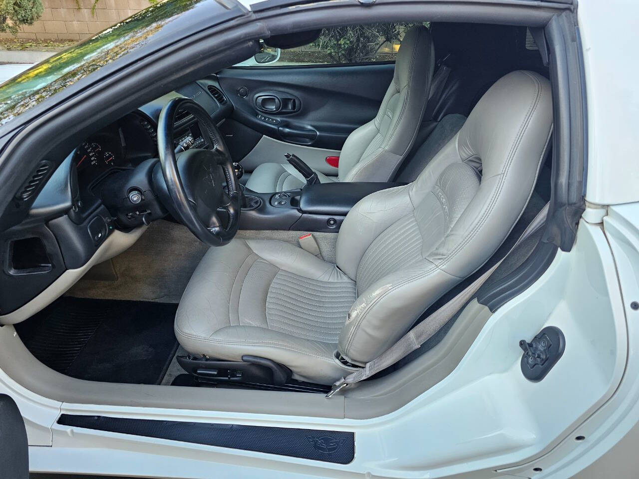 1999 Chevrolet Corvette 25