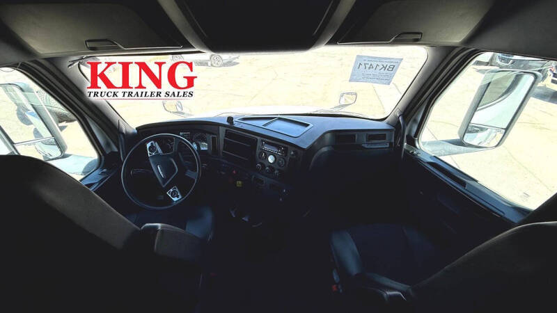 2023 Freightliner Cascadia