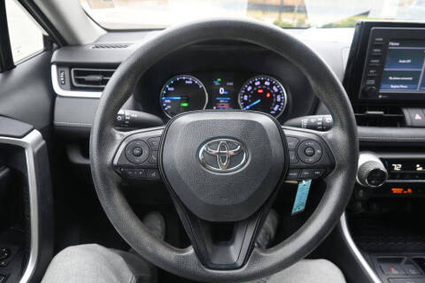 2020 Toyota RAV4 Hybrid LE