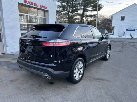 2022 Ford Edge Titanium