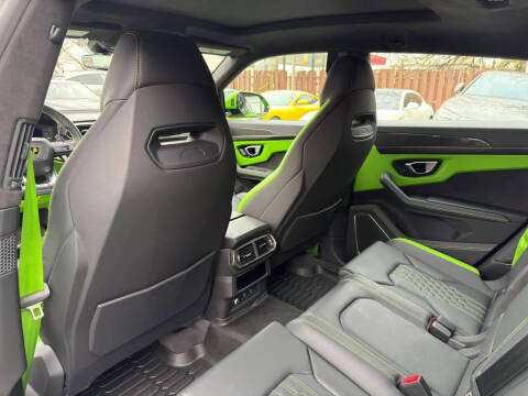 2024 Lamborghini Urus S