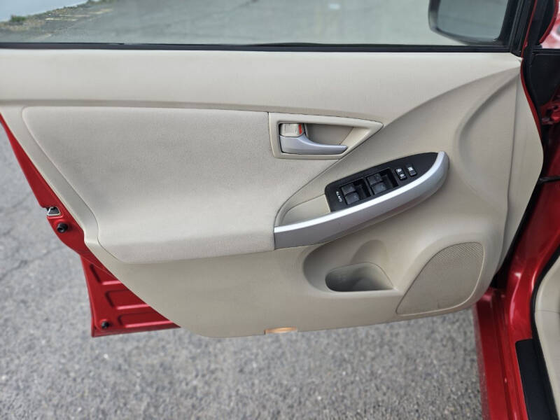 2011 Toyota Prius Two