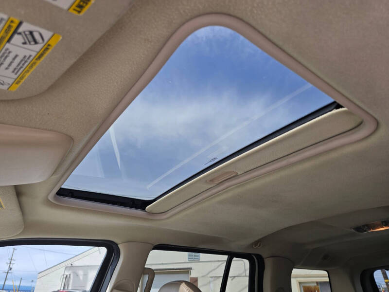 2004 Ford Explorer Limited