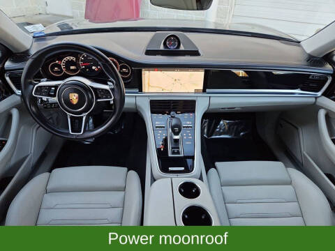 2018 Porsche Panamera