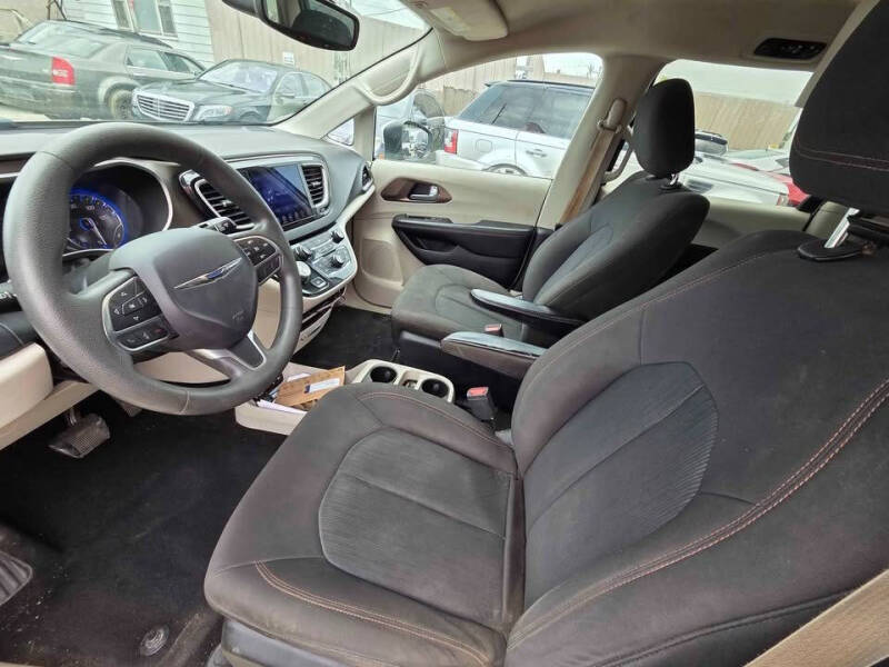 2017 Chrysler Pacifica Touring