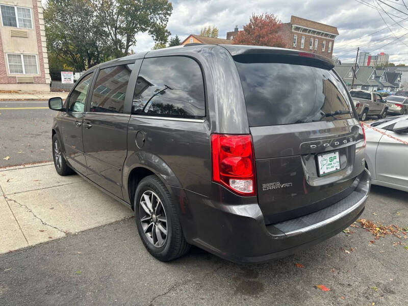 2017 Dodge Grand Caravan SXT
