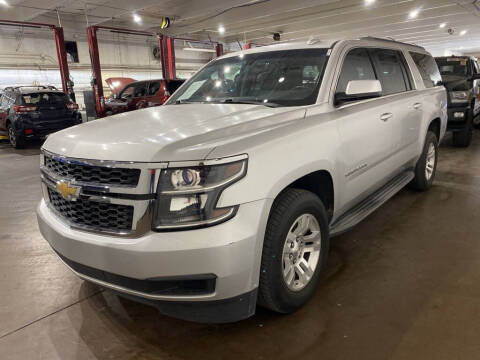 2017 Chevrolet Suburban LS