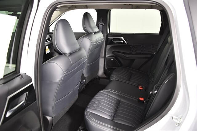 2026 Mitsubishi Outlander SEL